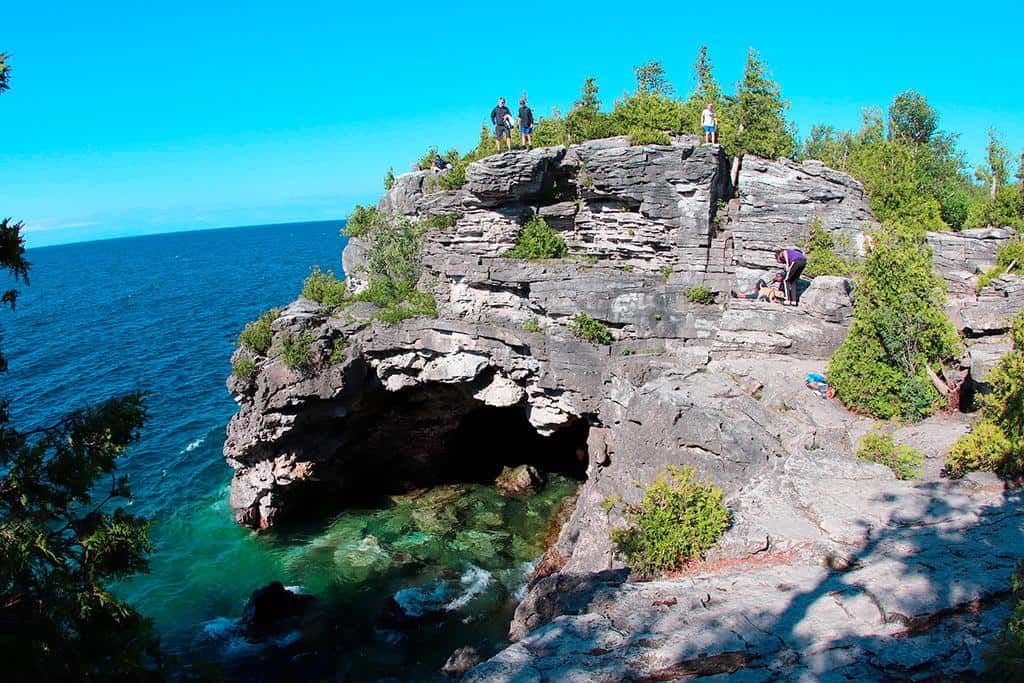 A photo of Bruce Peninsula's Grotto.